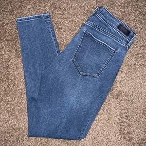 Abercrombie & Fitch Mid Rise Super Skinny Jeans